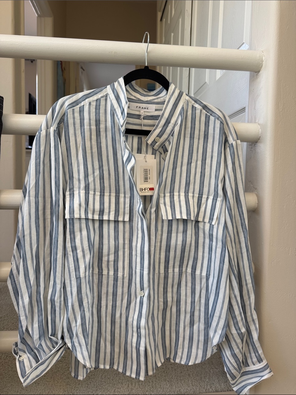 Frame Denim Blue & White Vertical Stripe Casual Button-Down Shirt